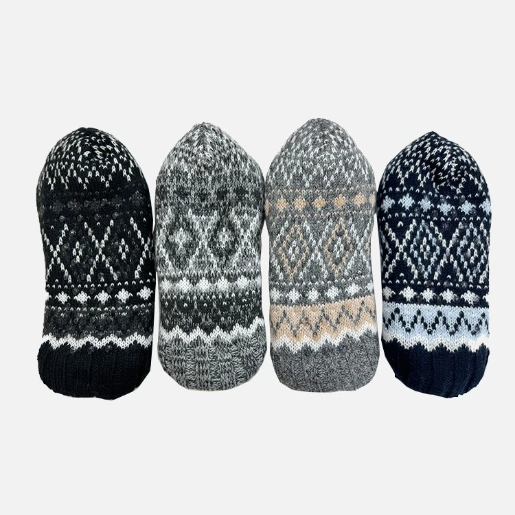 2Non-skid grippers on sole